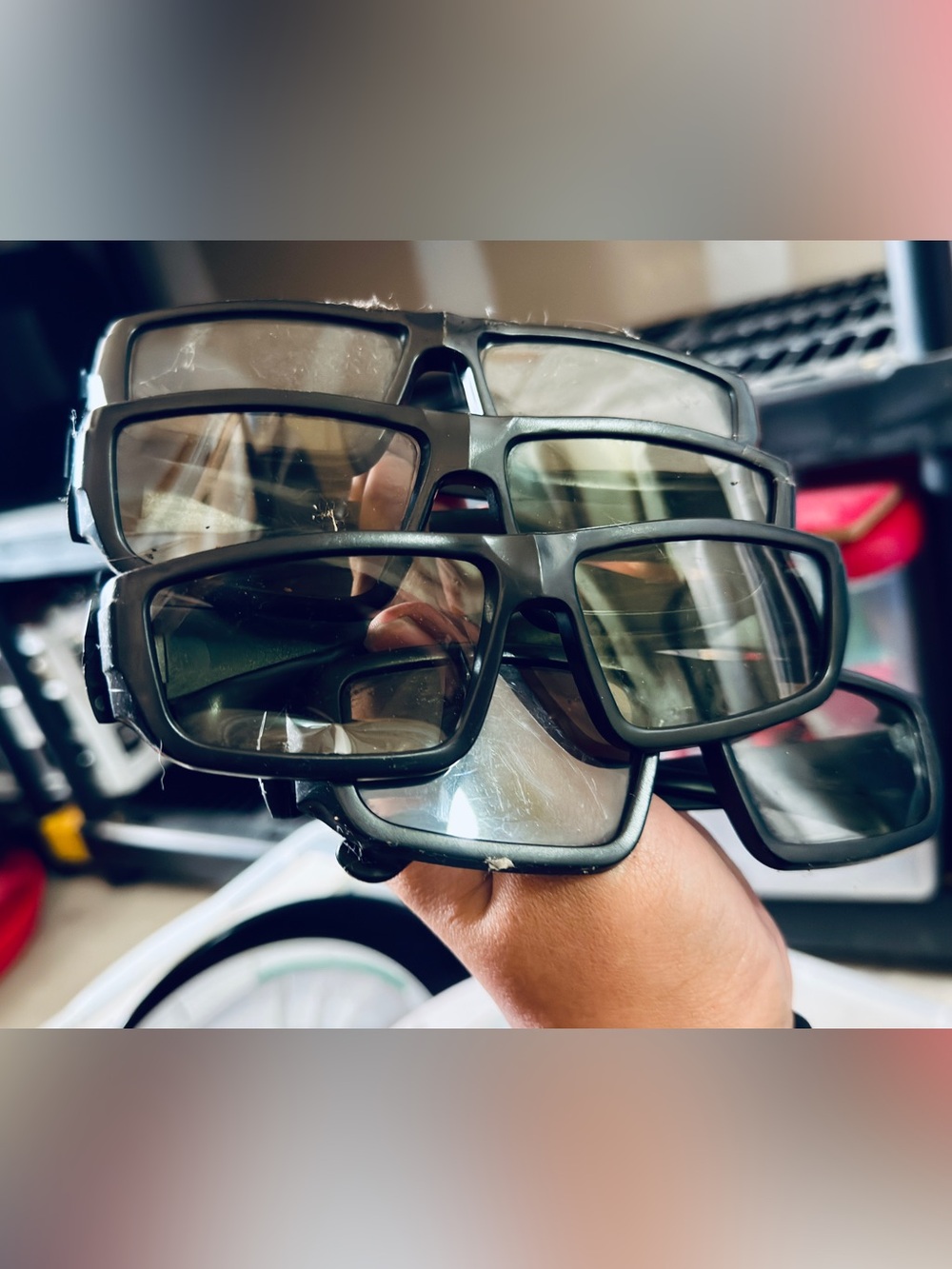 Black 3D Active Shutter Glasses for Wearable Electronics